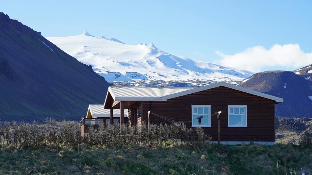 Luxury BC Wilderness Lodges 2026: Clayoquot, Nimmo Bay, and Nita Lake Compared