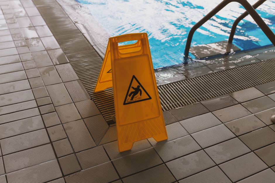 Crypto Slips, Caution Creeps In — Canadian Markets Morning Briefing: June 10, 2026